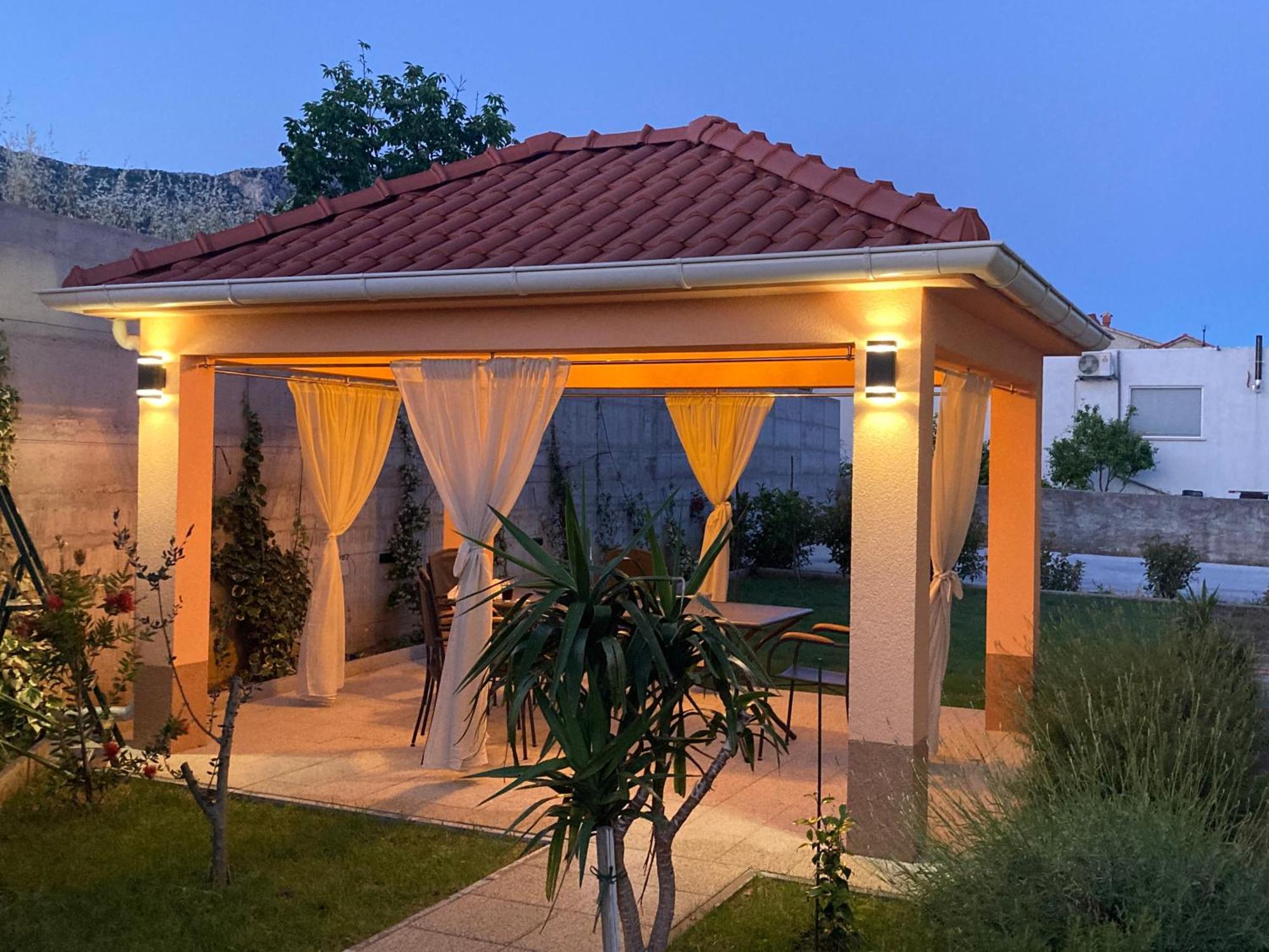 Apartment Vedran Kastela Exterior photo